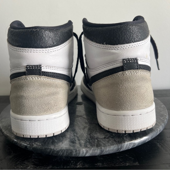Nike Air Jordan 1 Retro OG High Men’s 7.5 Bleached Coral Grey Fog 555088-108 main image 7